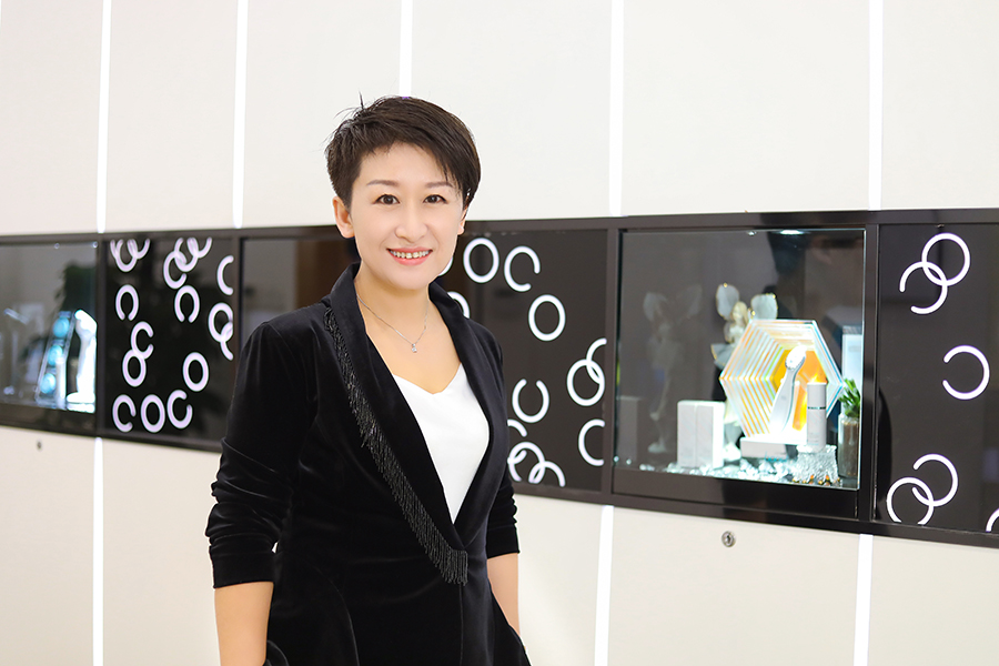 美人潭|职场女神 如新事业伙伴韩利：折腾中预见更好的自己